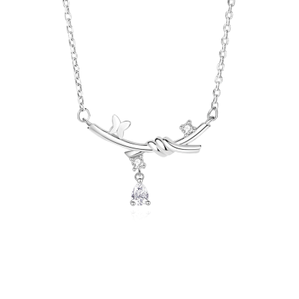 Сребърно колие "Heart Knot"